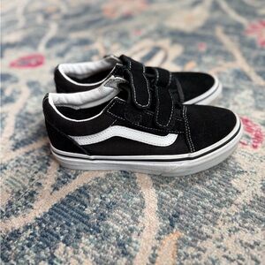 Vans Kids old skool Black & White Velcro Skate Shoes